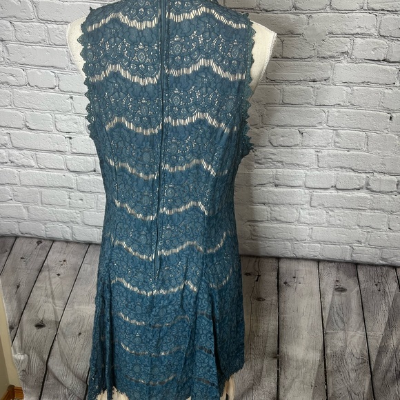 Trixxi fit and flare lace dress size 15 - Picture 10 of 13